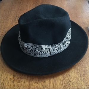 San Diego Hat Co {Anthropologie} Black embroidered